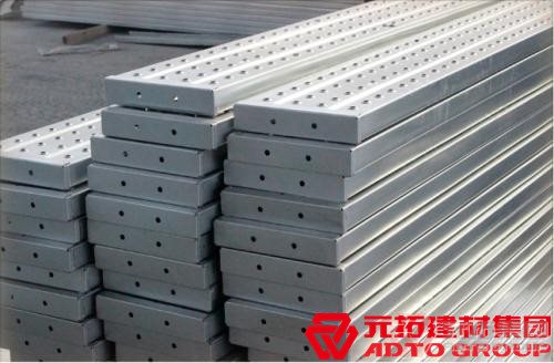 鋼跳板廠家選哪家好？如何判斷鋼跳板的質(zhì)量？